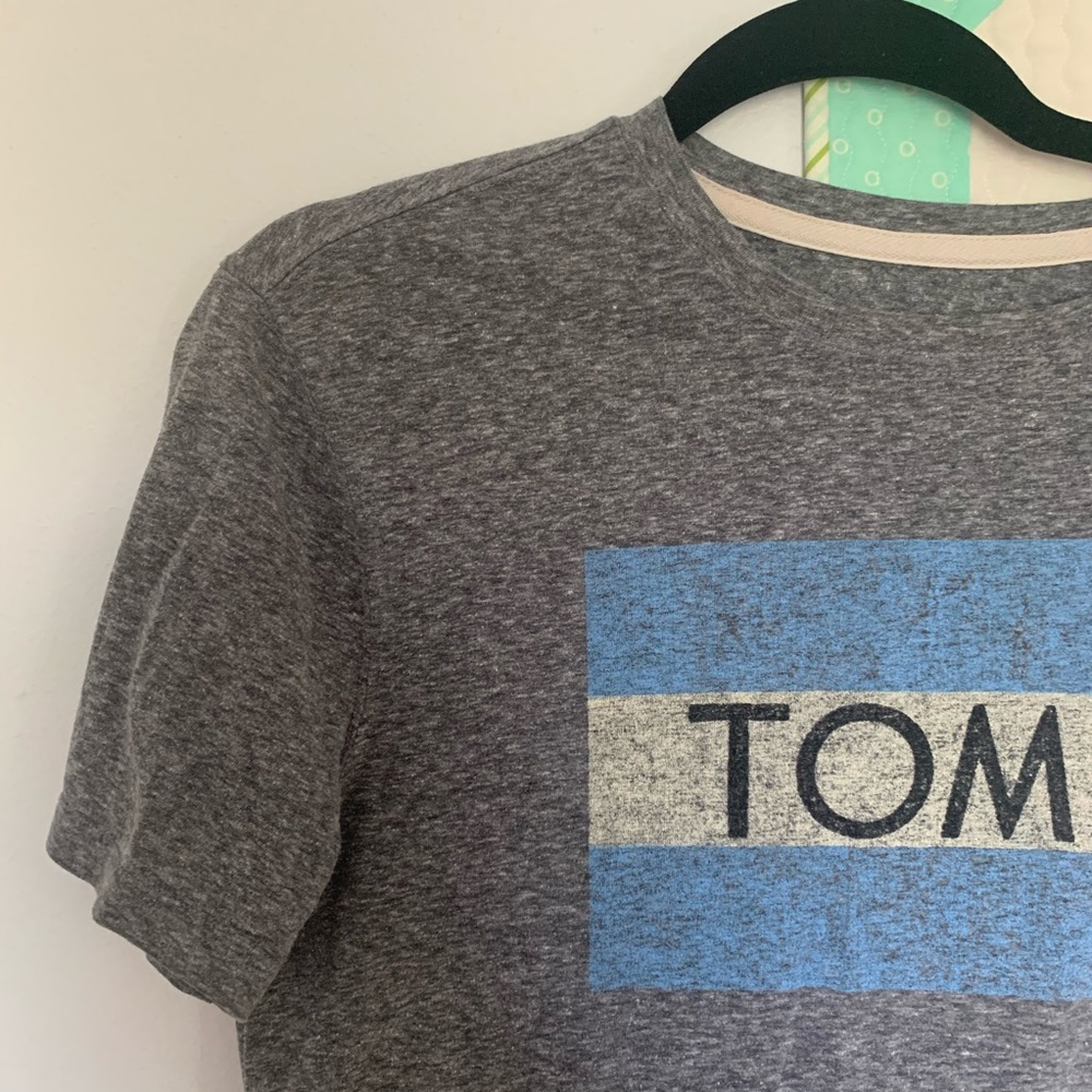 Vintage TOMS t-shirt